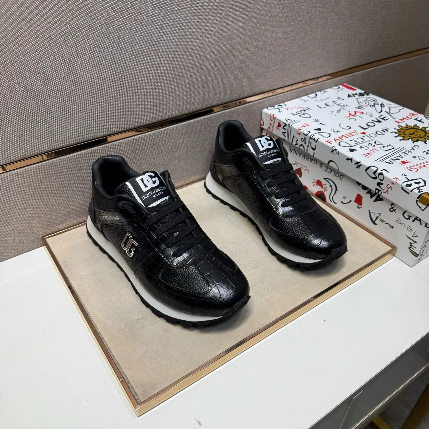 Men's men's shoes 💰pp460【DG～】Men's casual shoes 2025z cabinet sales simultaneously 🔶Size: 38-44 #️⃣ 🔷2 colors🔜The upper is made of multi-material splicing➕Genuine leather lining, comfortable and breathable, sole: original comfortable and wear-resistant outsole, ⚠️Real shot📱Photographed🎬The real thing is better📢📢📢